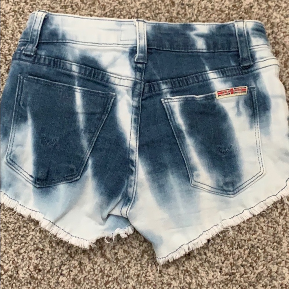 Shorts - Picture 2 of 2